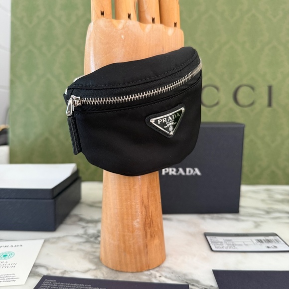 PRADA 2TT095 2DMK F0002 Re-Nylon Mini Pouch arm band - Picture 13 of 13